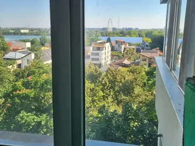 fereastra vedere oras vanzare-cumparare apartament Sector 2, București